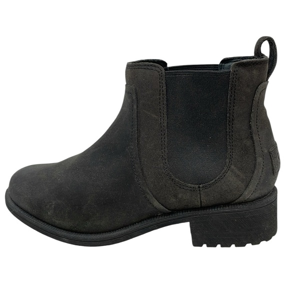 UGG Black Ankle Booties with Sleek Design Chelsea Size 6.5 Bonham Suede Leather - Picture 1 of 12